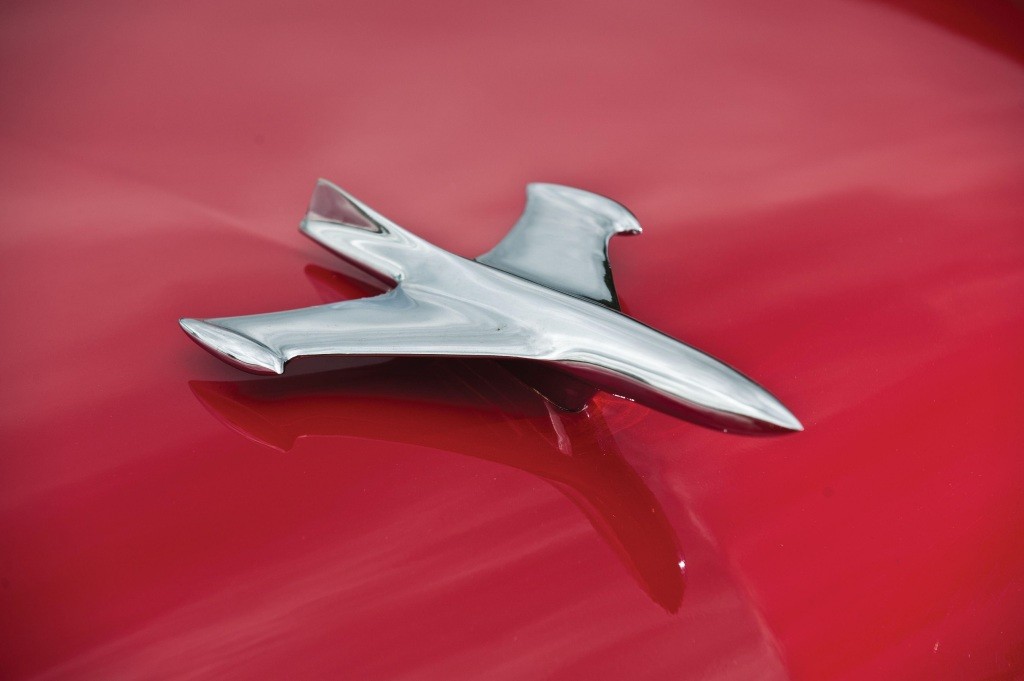 Ford Crestline photo 3