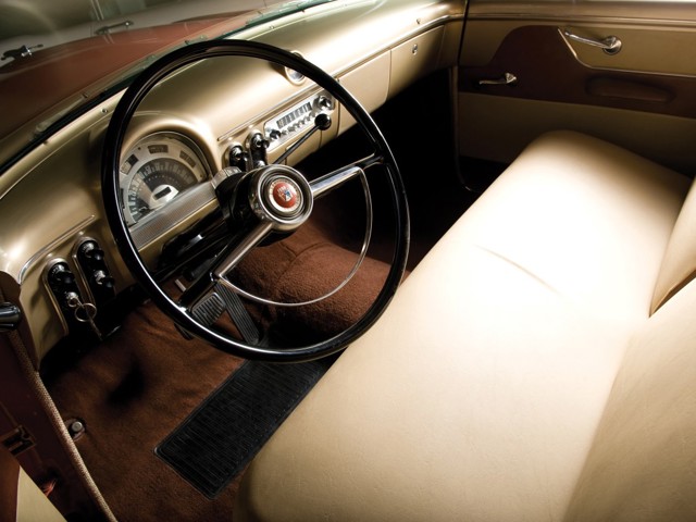 Ford Crestline photo 27