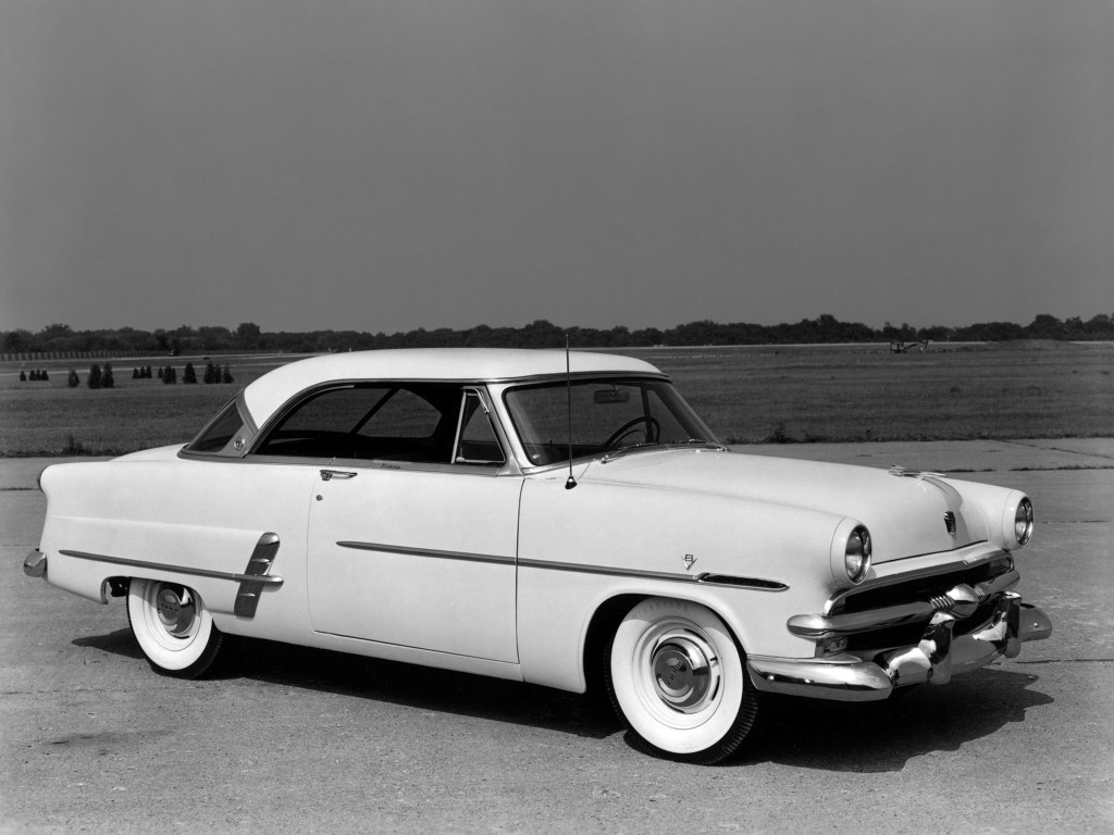 Ford Crestline photo 17