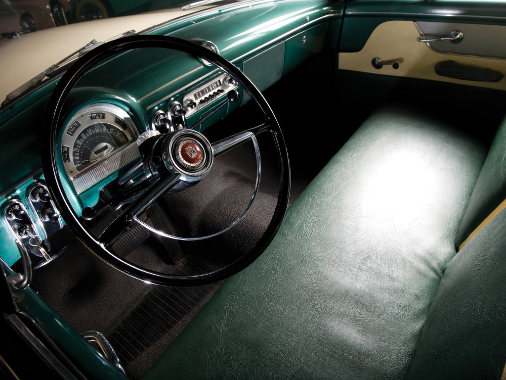 Ford Crestline photo 19