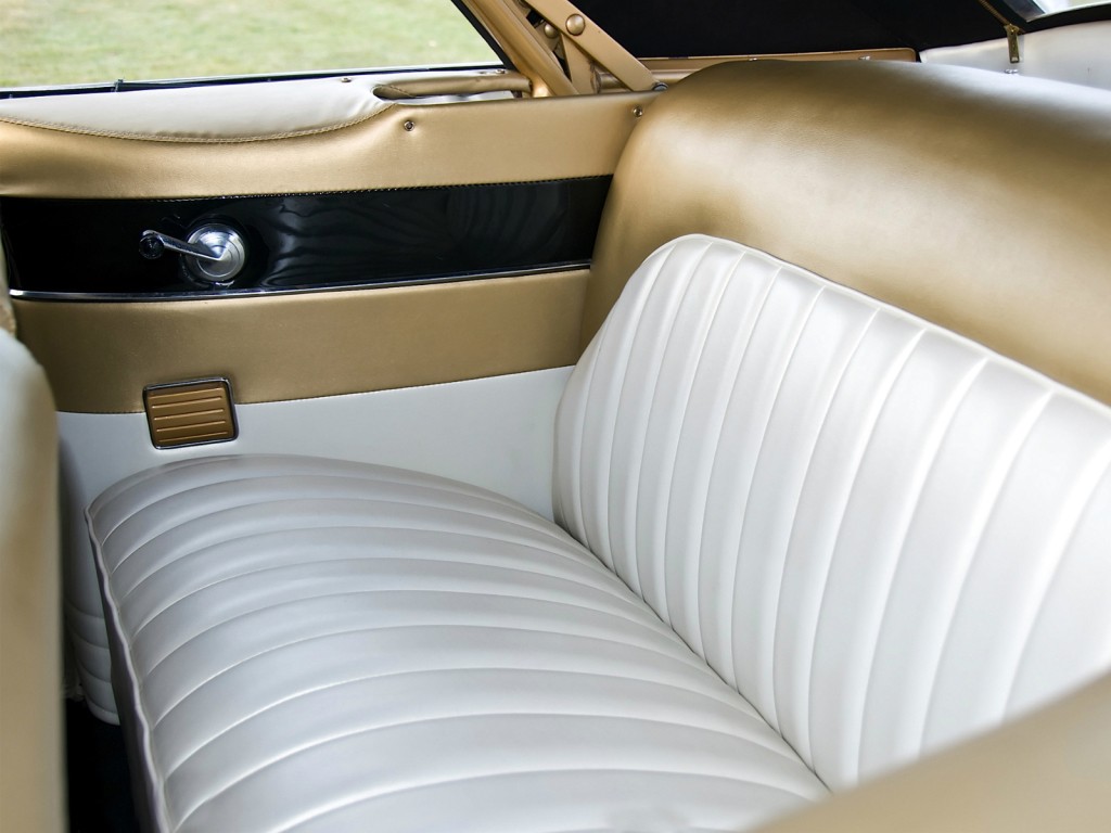 Ford Crestline photo 21