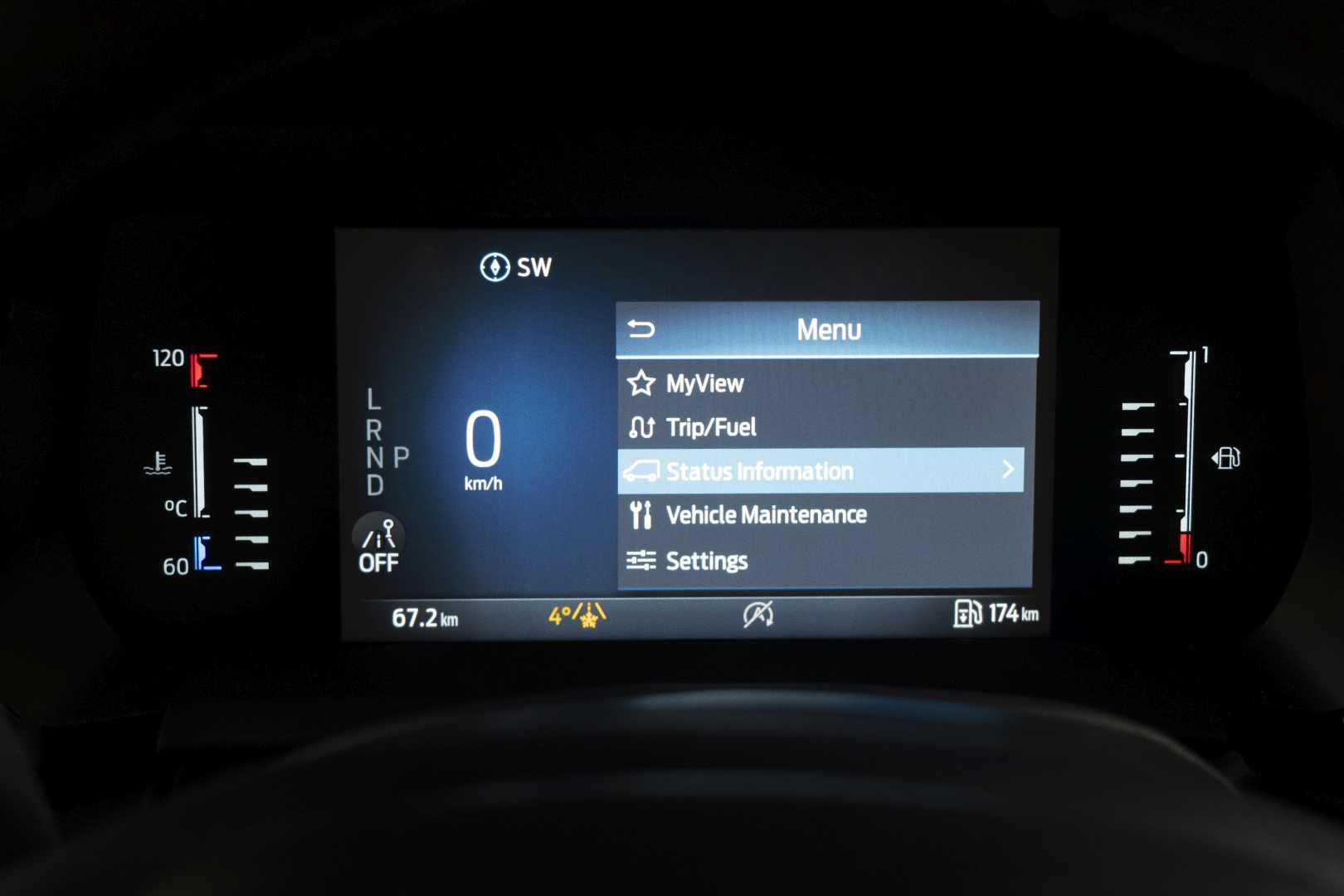 Ford E-Tourneo photo 30