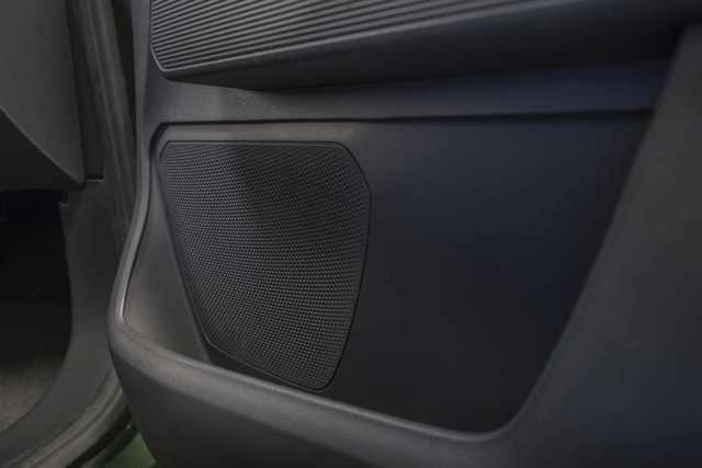 Ford E-Tourneo photo 31