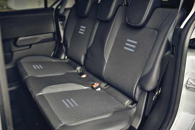 Ford E-Tourneo photo 20