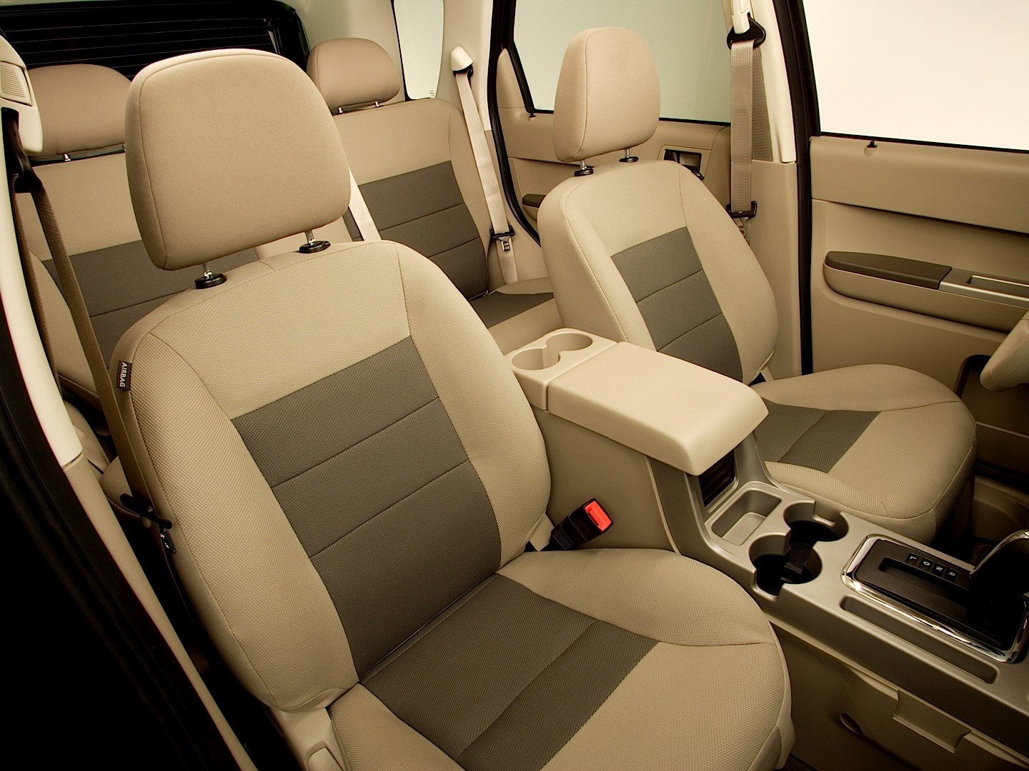 Ford Escape photo 40