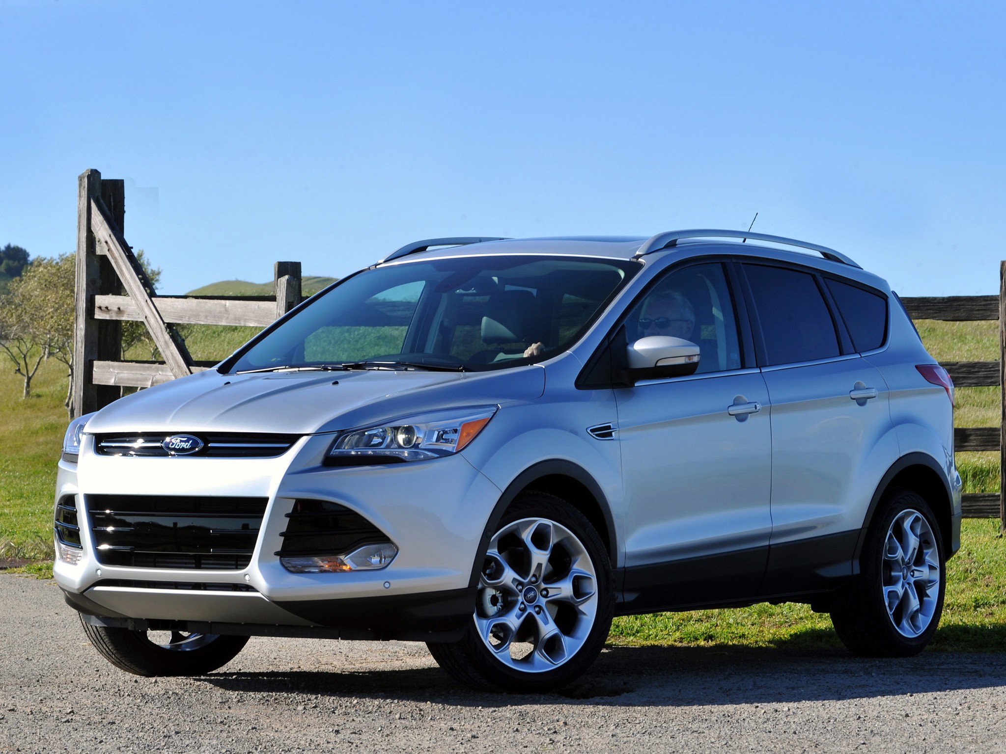 Ford Escape photo 10