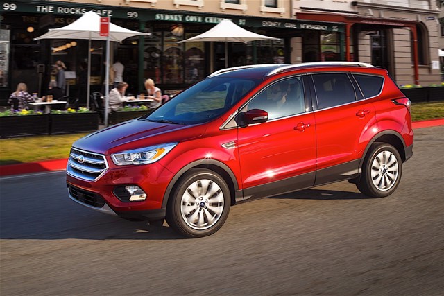 Ford Escape photo 1