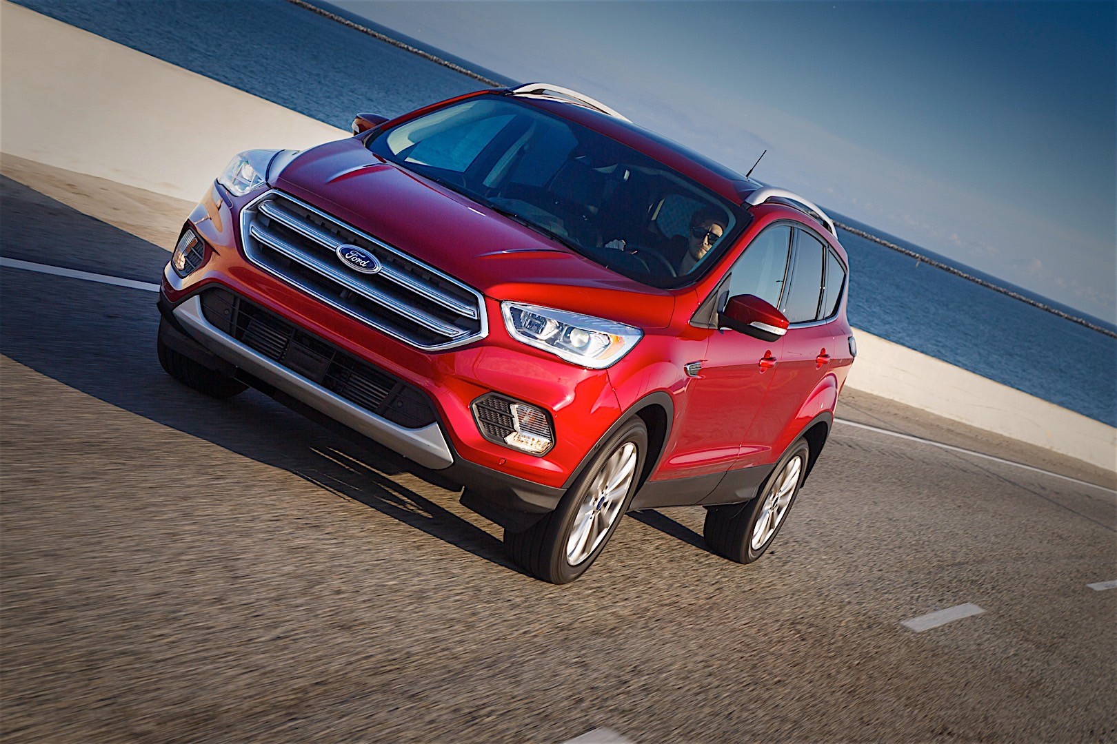 Ford Escape photo 6