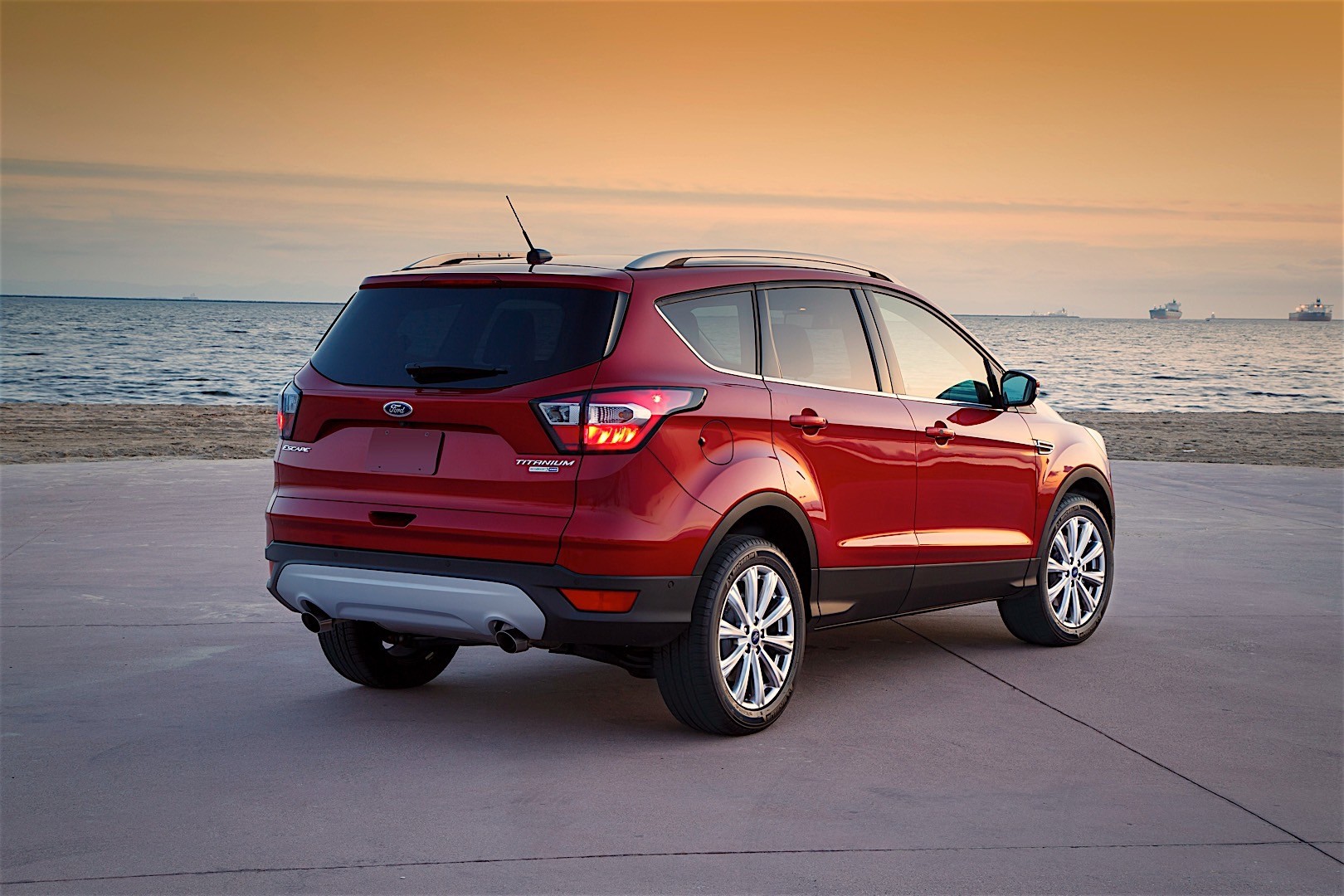 Ford Escape photo 7