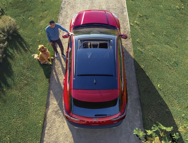 Ford Escape photo 8