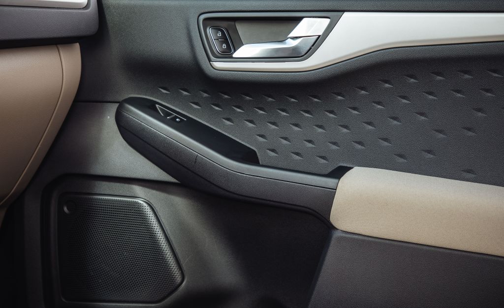 Ford Escape photo 46