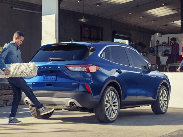 Ford Escape photo 9