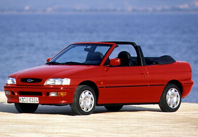Ford Escort Cabrio photo 2