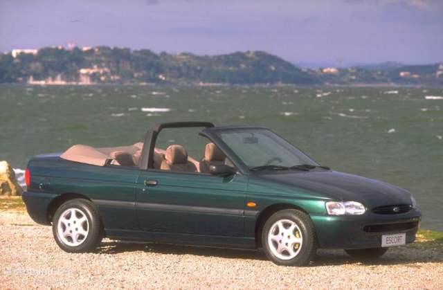 Ford Escort Cabrio photo 2