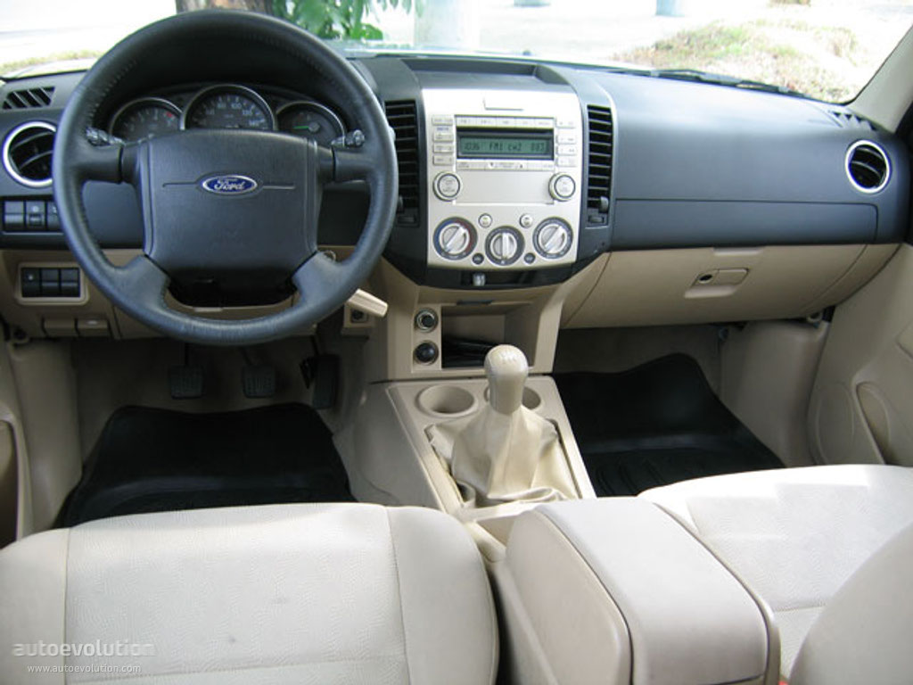 Ford Everest photo 7