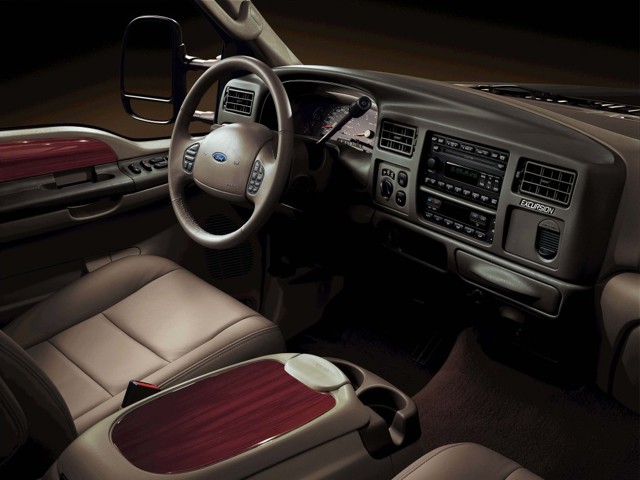 Ford Excursion photo 44