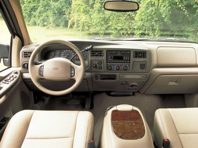 Ford Excursion photo 45