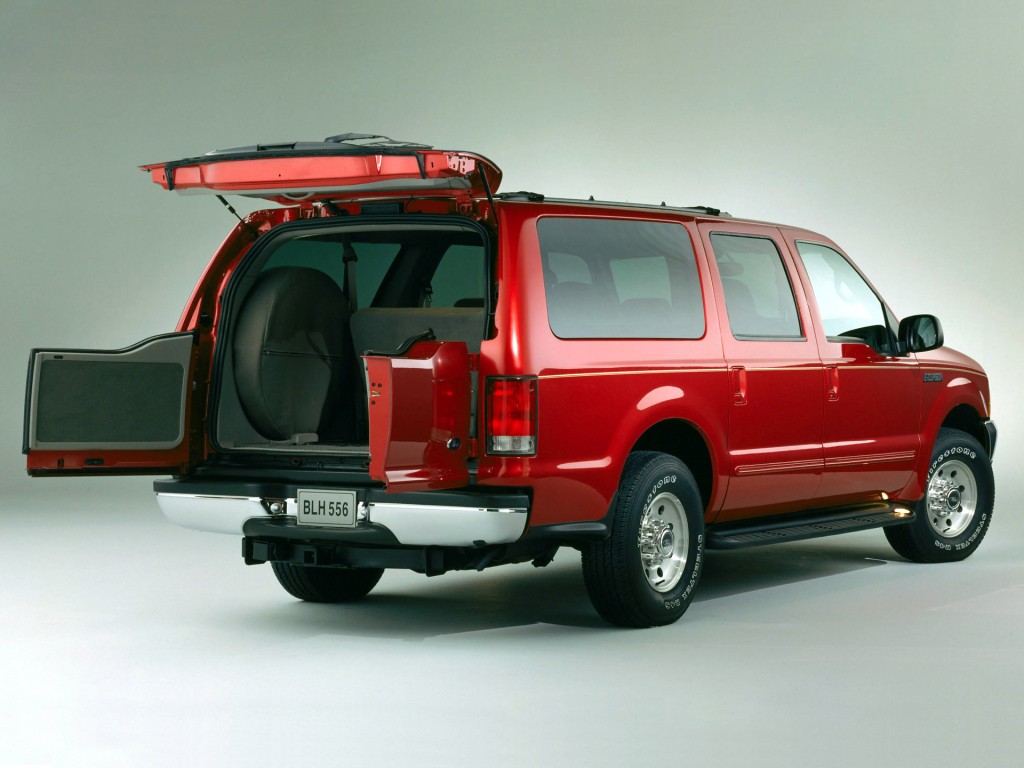 Ford Excursion photo 18