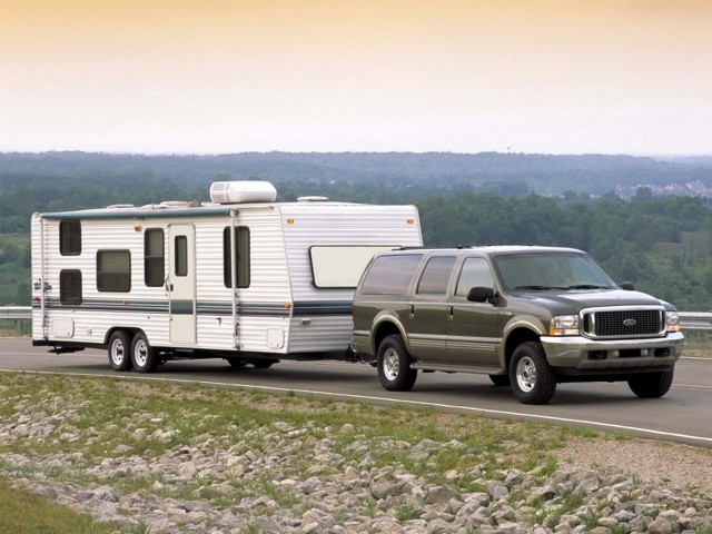 Ford Excursion photo 20