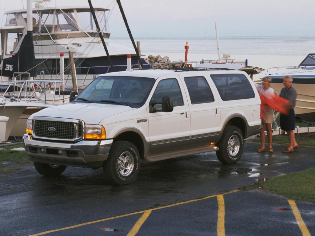 Ford Excursion photo 25