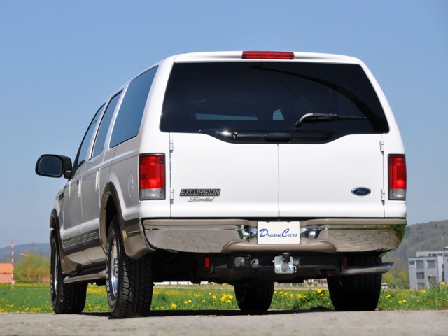 Ford Excursion photo 32