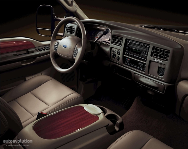Ford Excursion photo 36