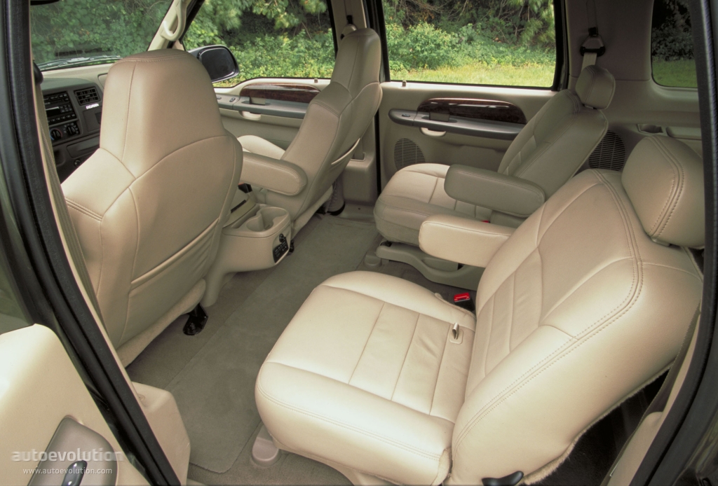 Ford Excursion photo 38