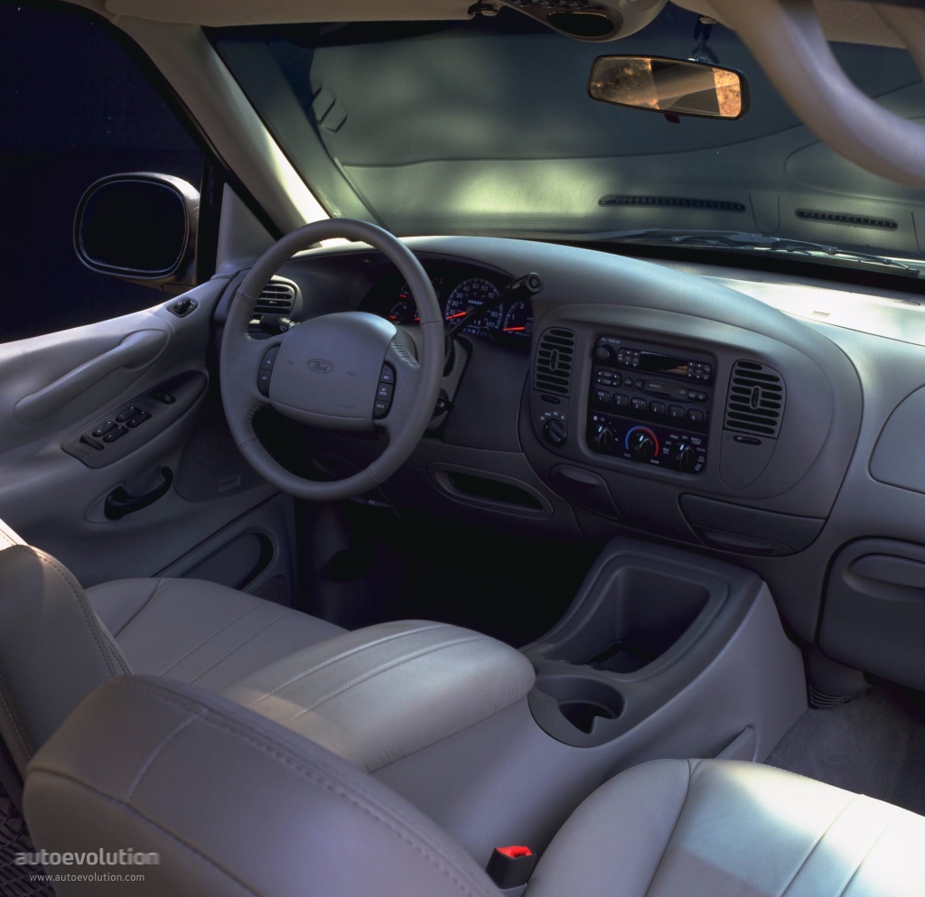 Ford Expedition photo 7