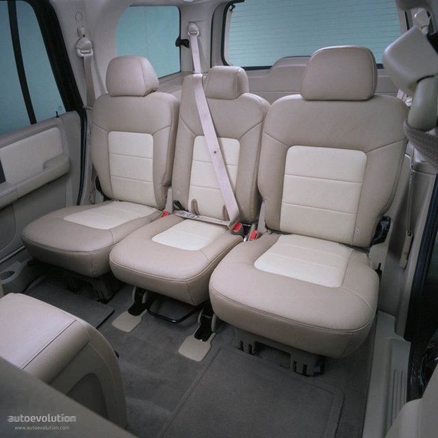 Ford Expedition photo 10
