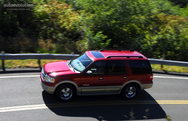 Ford Expedition photo 6