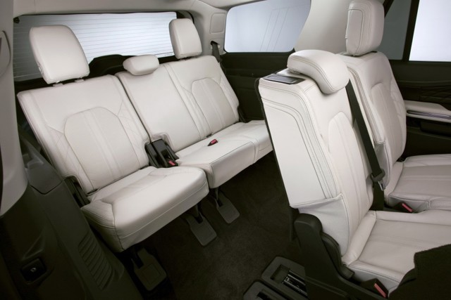 Ford Expedition photo 44