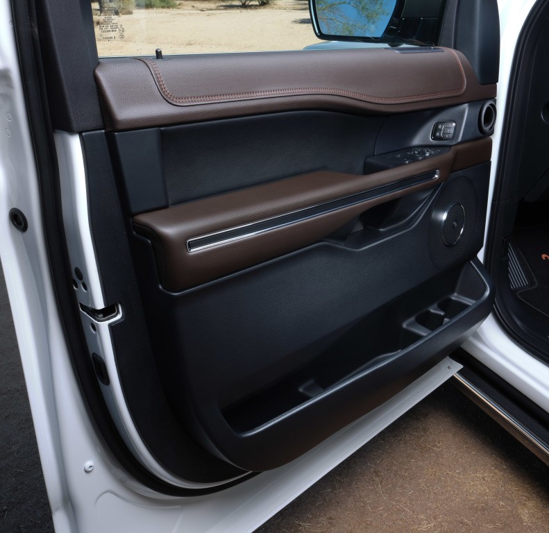 Ford Expedition photo 35