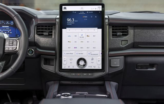 Ford Expedition photo 11