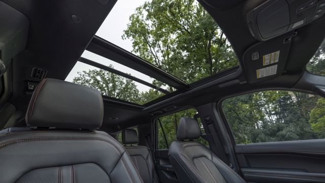 Ford Expedition photo 18