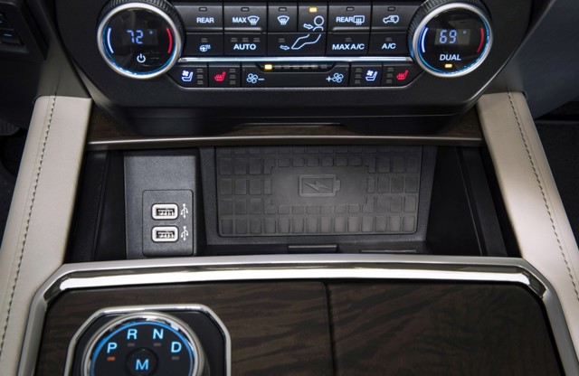 Ford Expedition photo 12