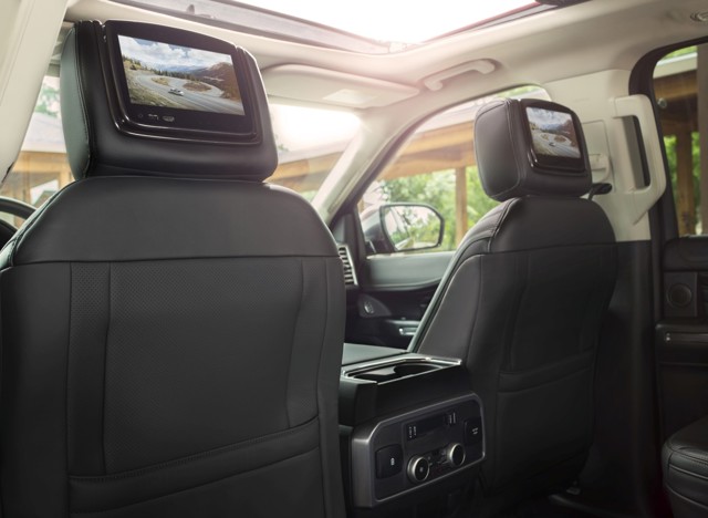 Ford Expedition photo 16