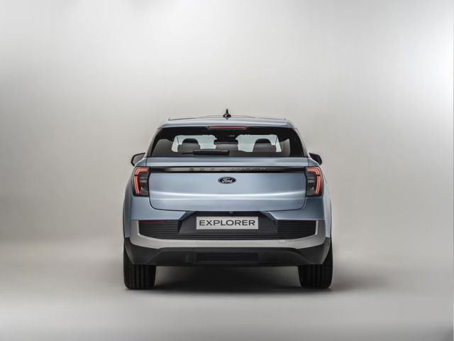Ford Explorer Electric photo 12
