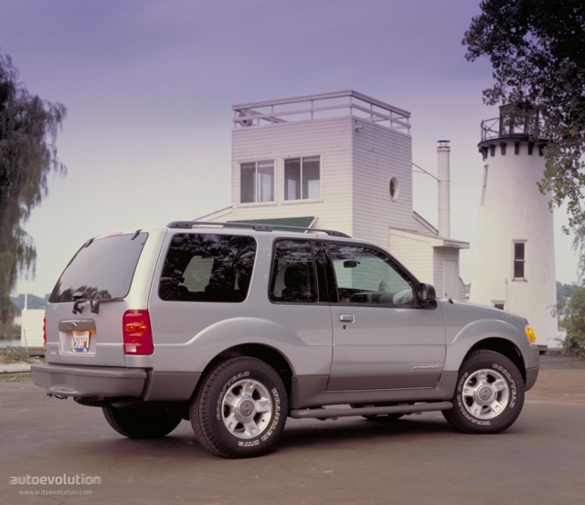 Ford Explorer Sport photo 3