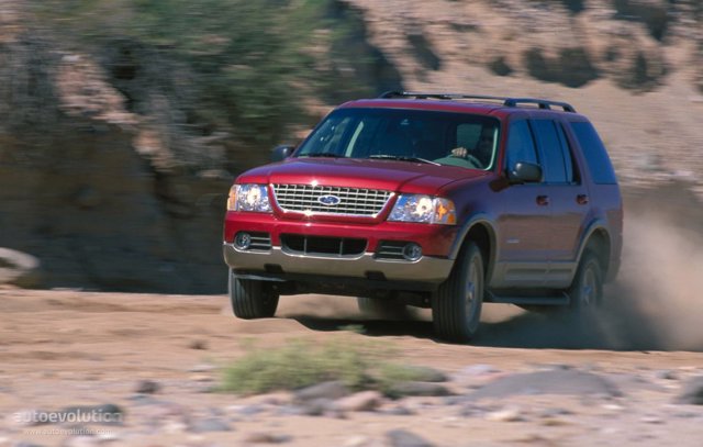Ford Explorer foto 1