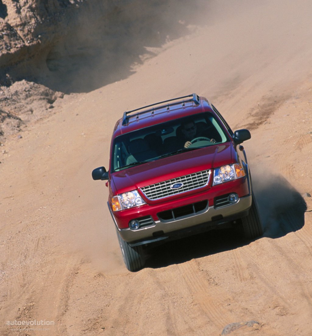 Ford Explorer photo 3