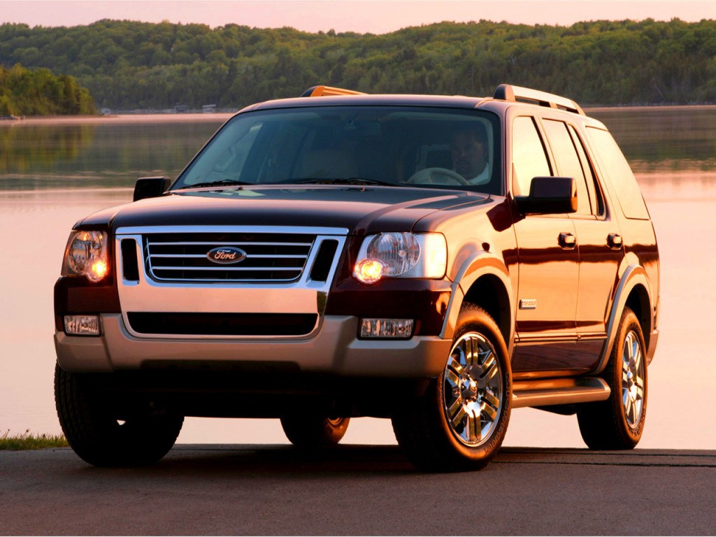 Ford Explorer photo 10