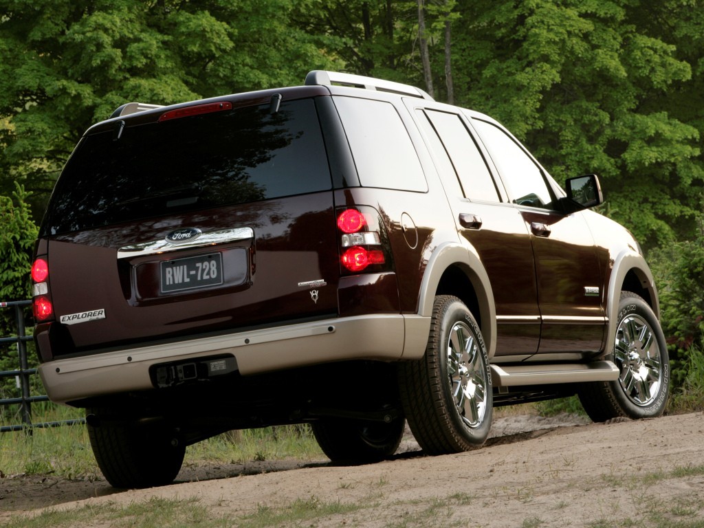 Ford Explorer photo 15