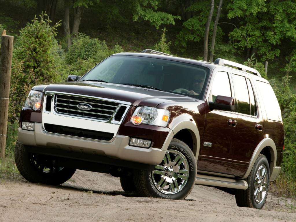 Ford Explorer photo 17