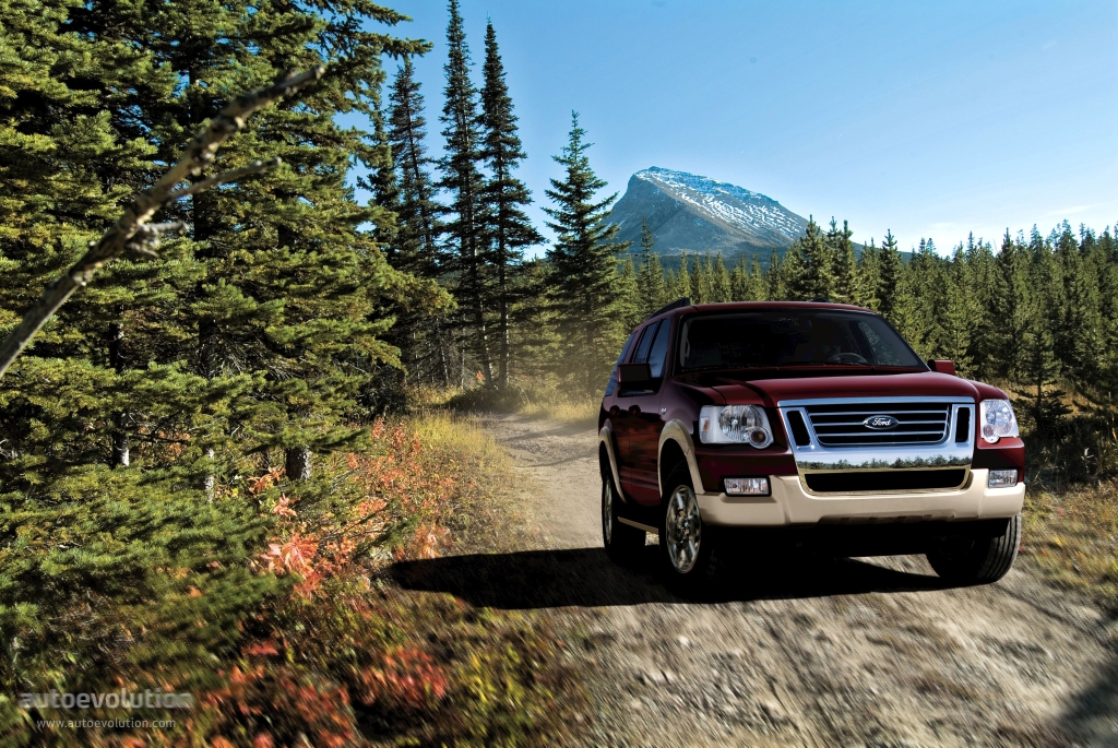 Ford Explorer photo 2