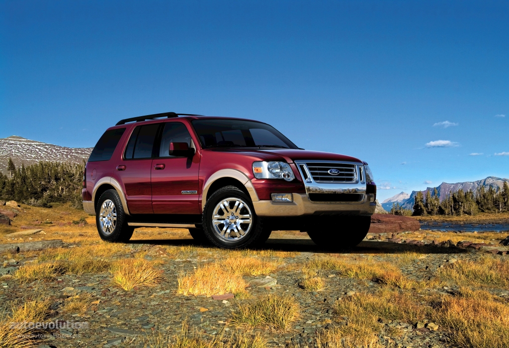 Ford Explorer photo 4
