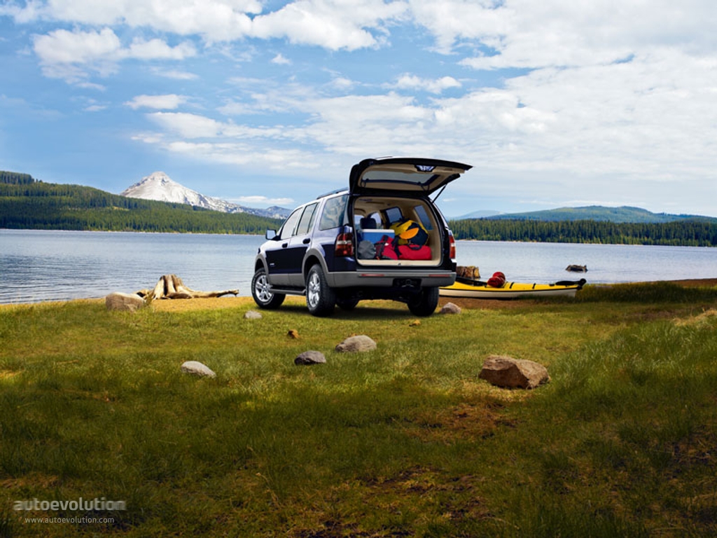 Ford Explorer photo 6