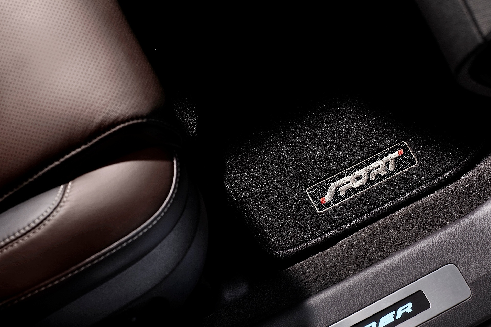 Ford Explorer photo 90