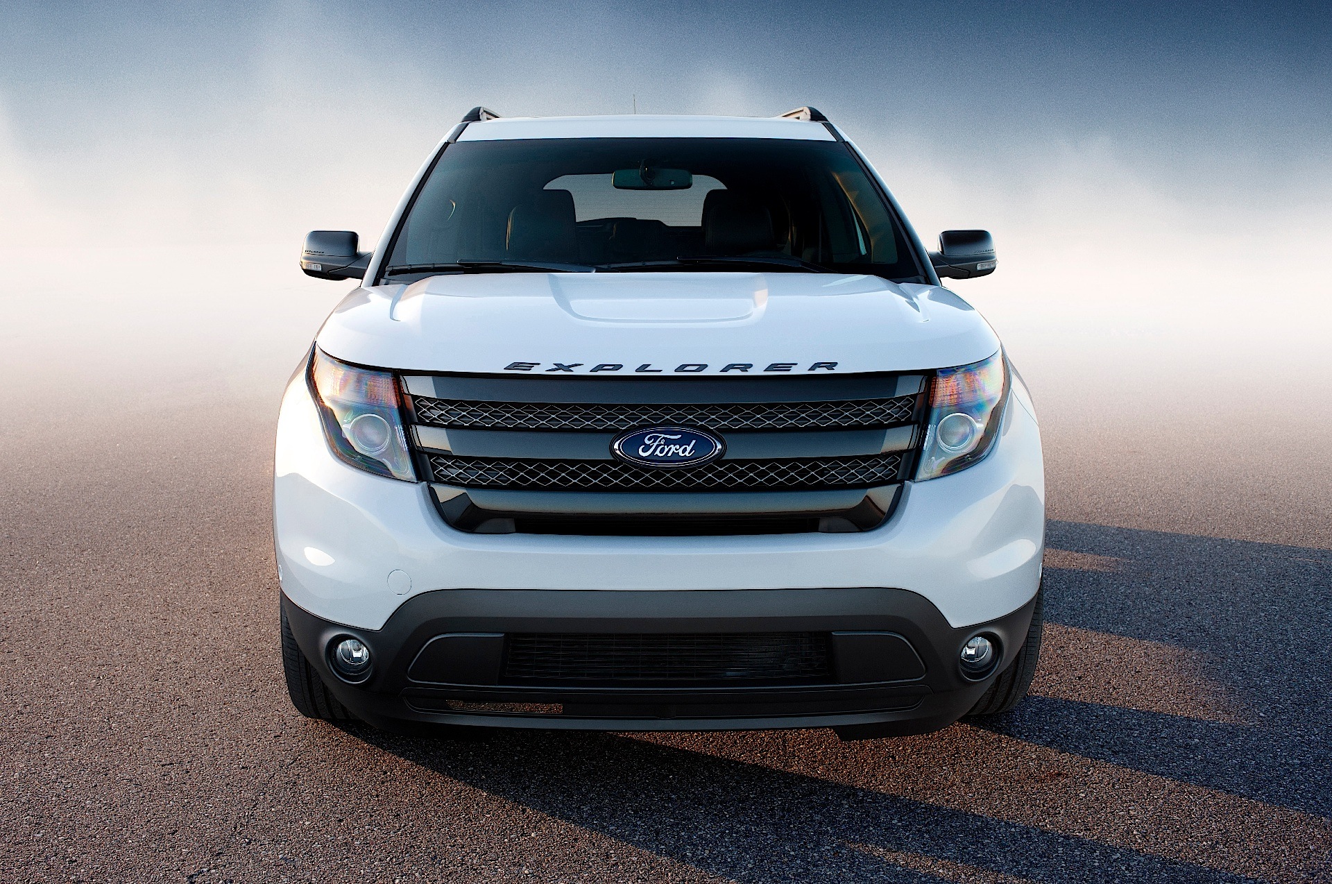 Ford Explorer photo 42