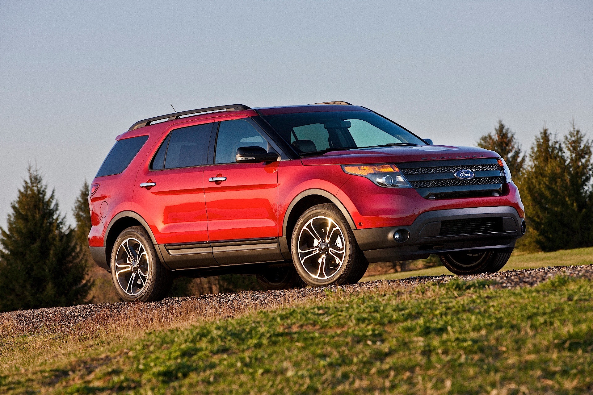 Ford Explorer photo 43
