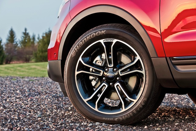 Ford Explorer photo 44